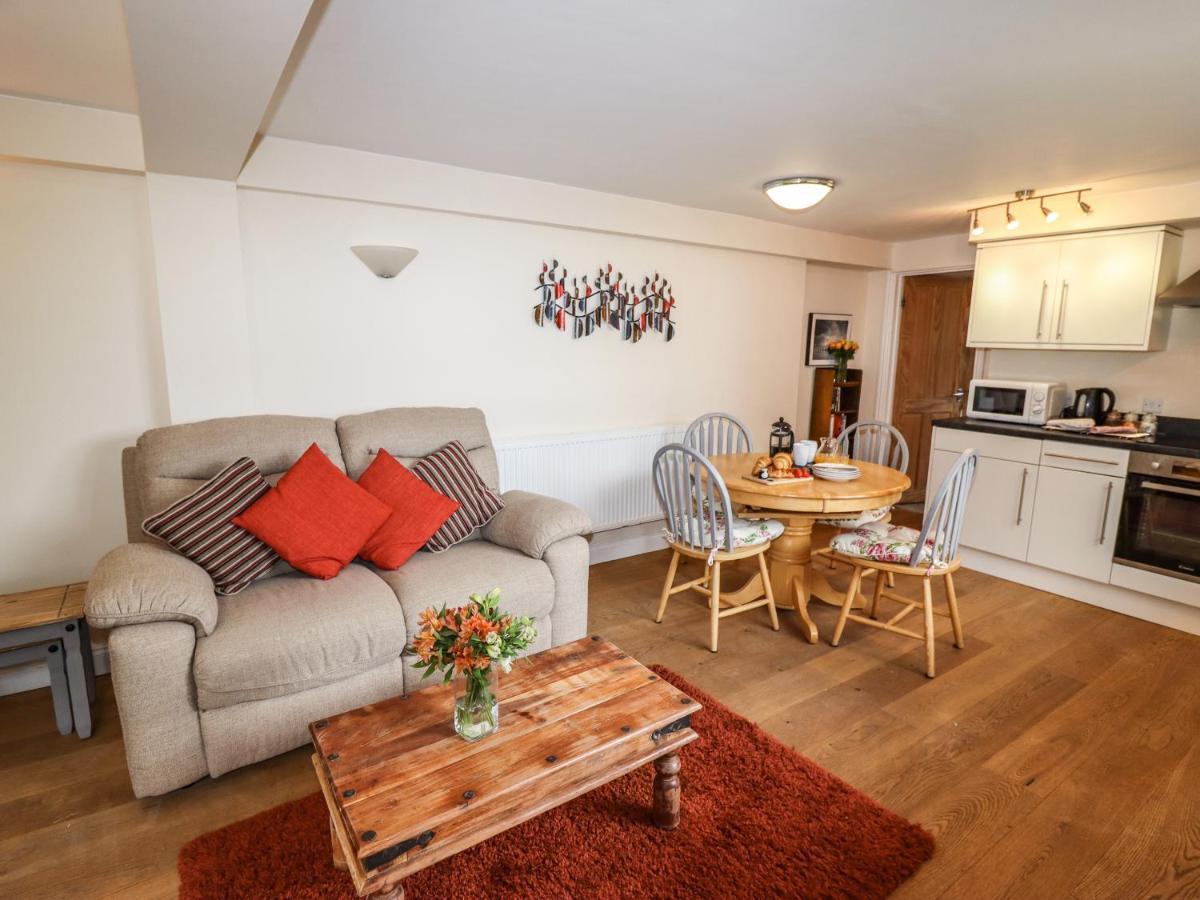 The Garden Apartment ウィットビー エクステリア 写真